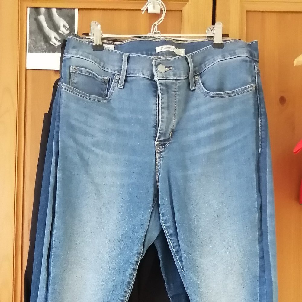 sz 31 LEVI'S Blue skinny high rise ankle JEANS